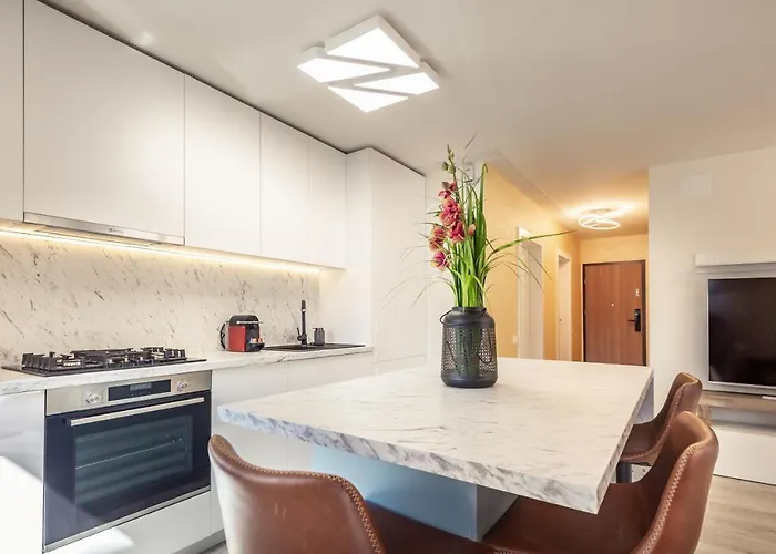 Apartment 5th Floor Executive With Balcony And Free Parking