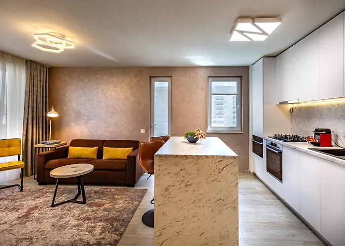 5th Floor Executive With Balcony And Free Parking * Brašov