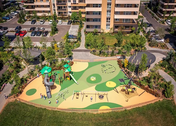 5th Floor Executive With Balcony And Free Parking